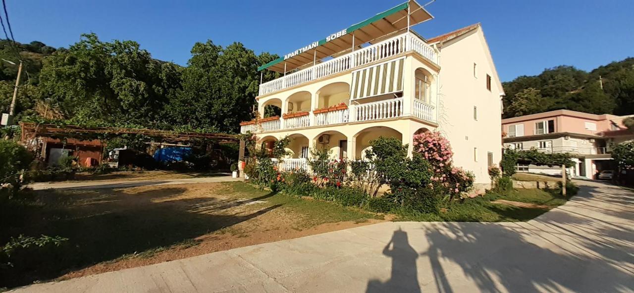 Stevovic Apartments Tivat Buitenkant foto