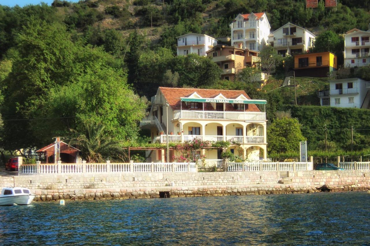 Stevovic Apartments Tivat Buitenkant foto