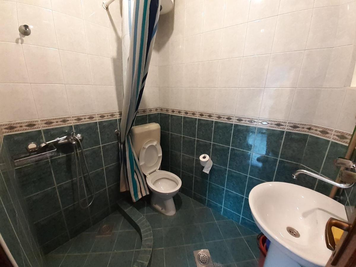 Stevovic Apartments Tivat Buitenkant foto