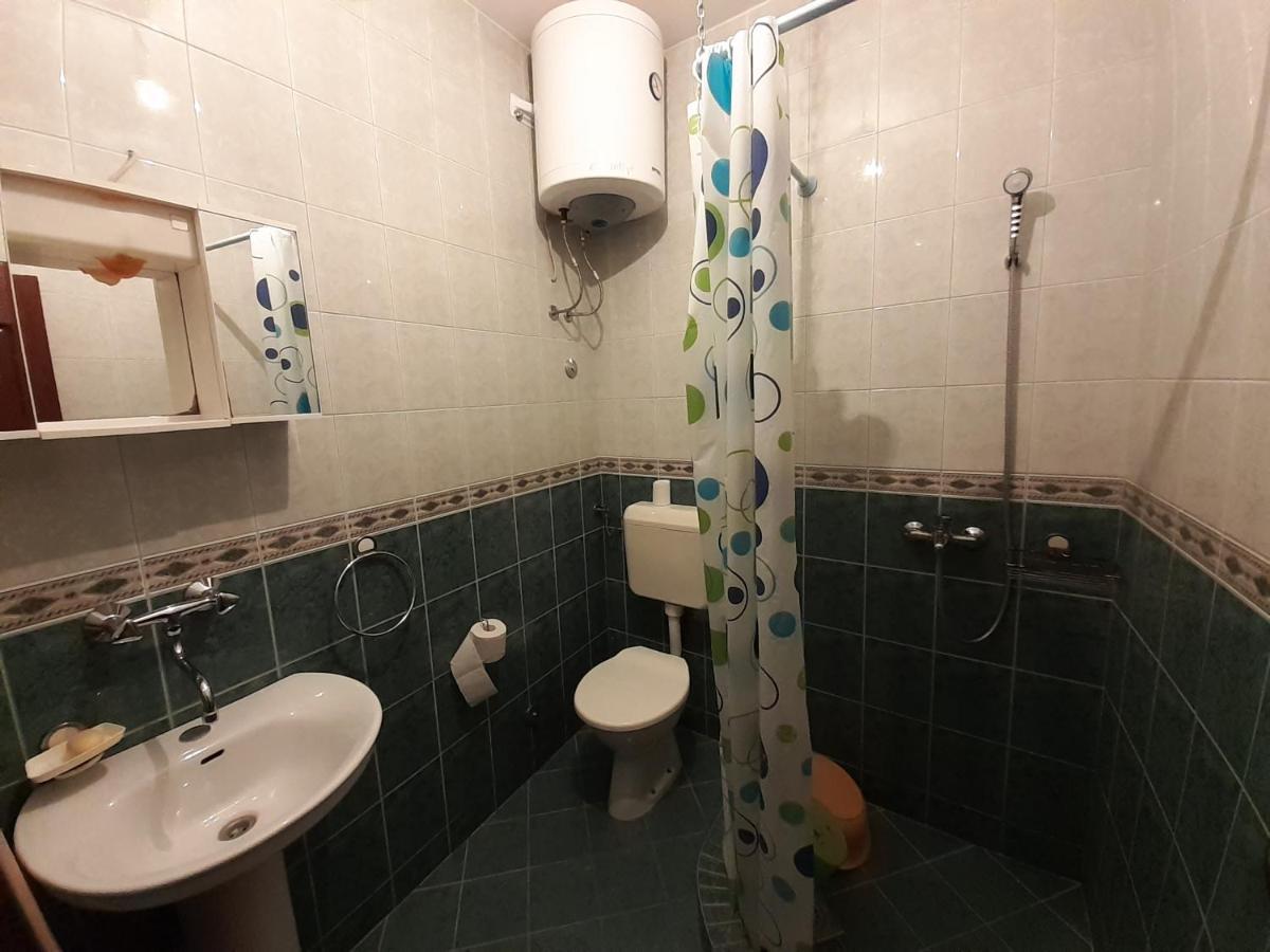 Stevovic Apartments Tivat Buitenkant foto
